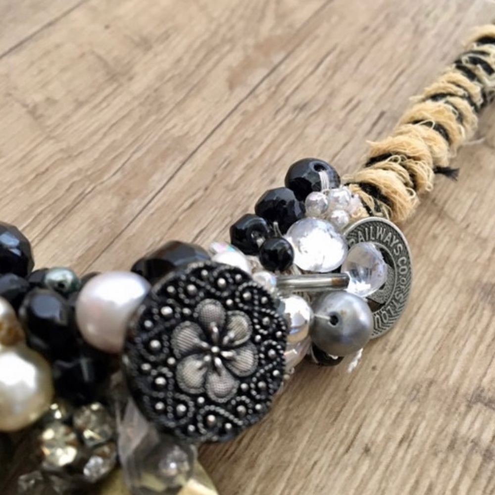 Handmade Vintage Buttons and Baubles Necklace - Picture 5 of 9